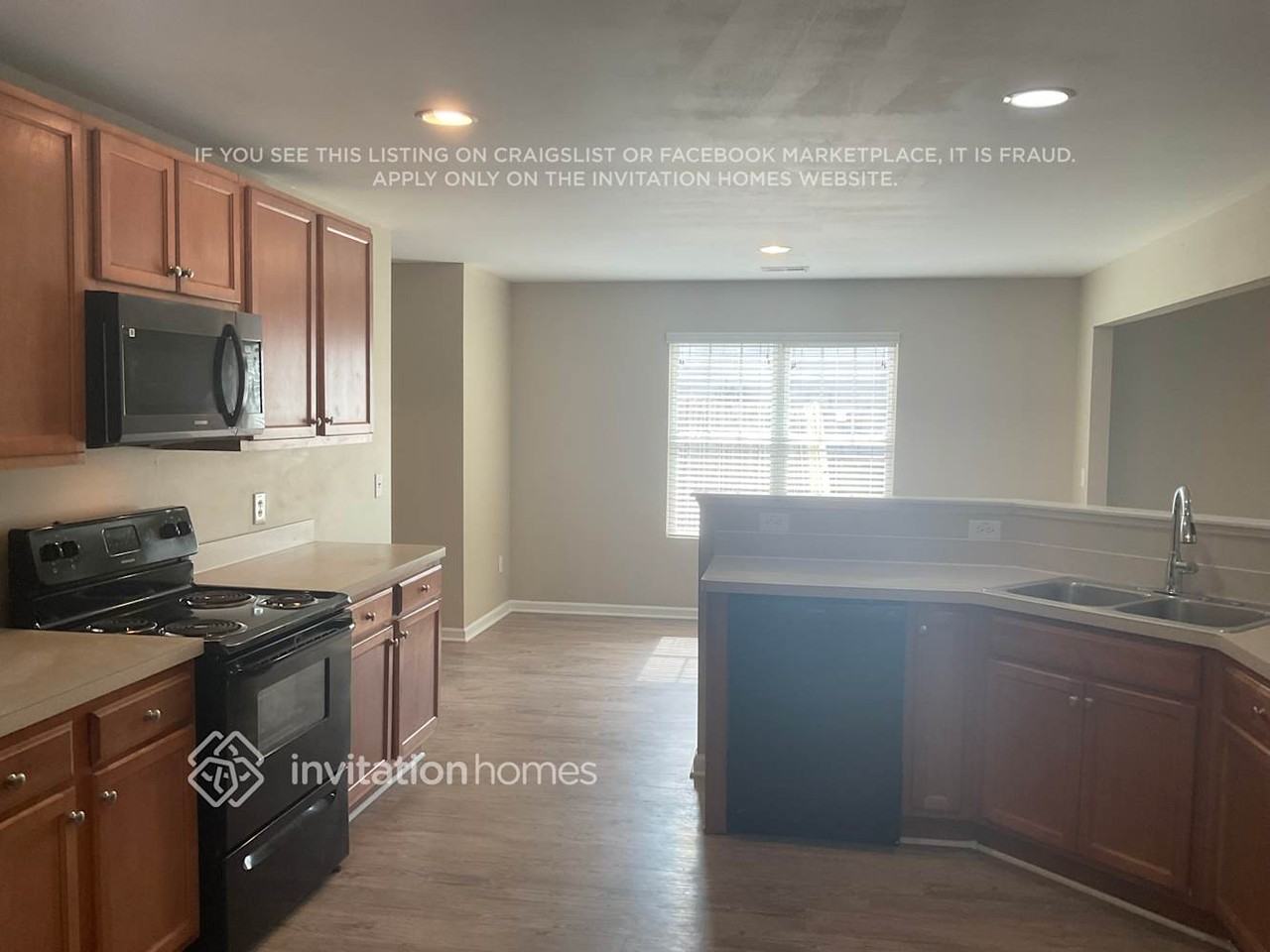 349 Victory Ln - Photo 3 of 20