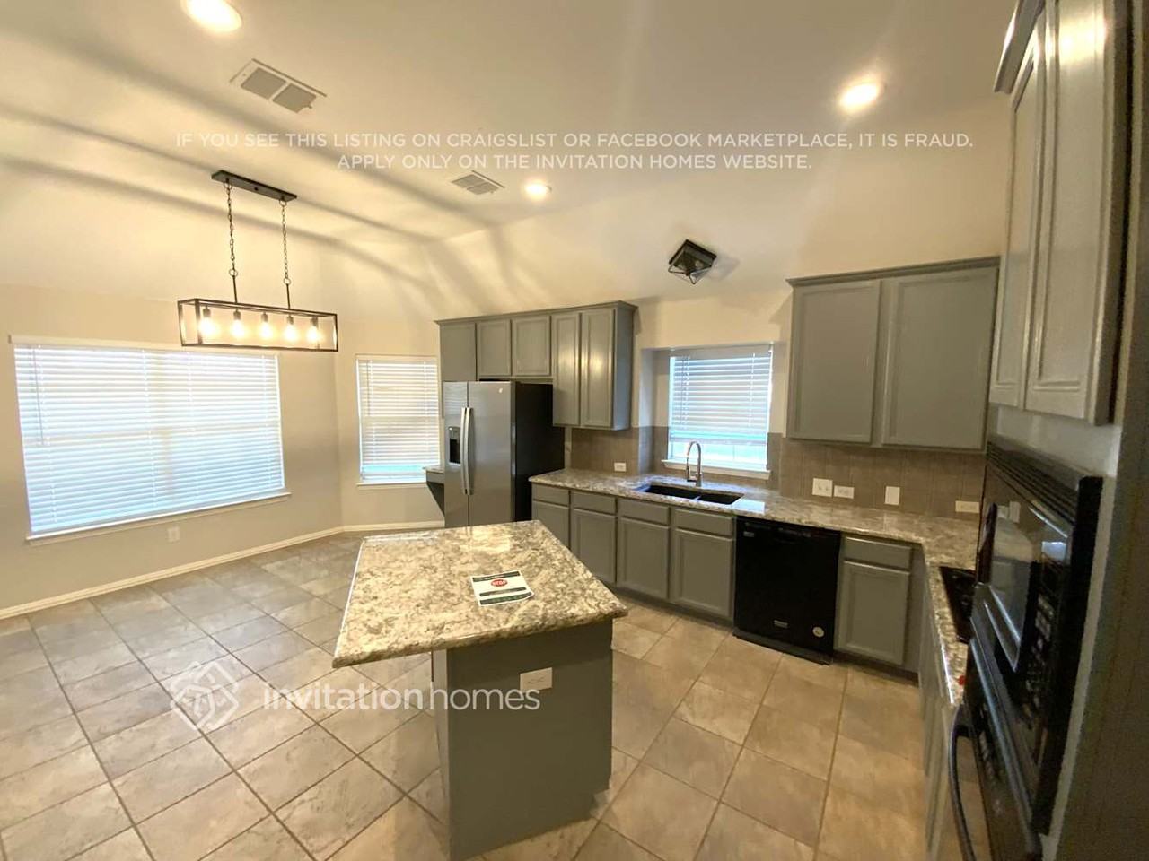 2218 Summer Brook Dr - Photo 3 of 11