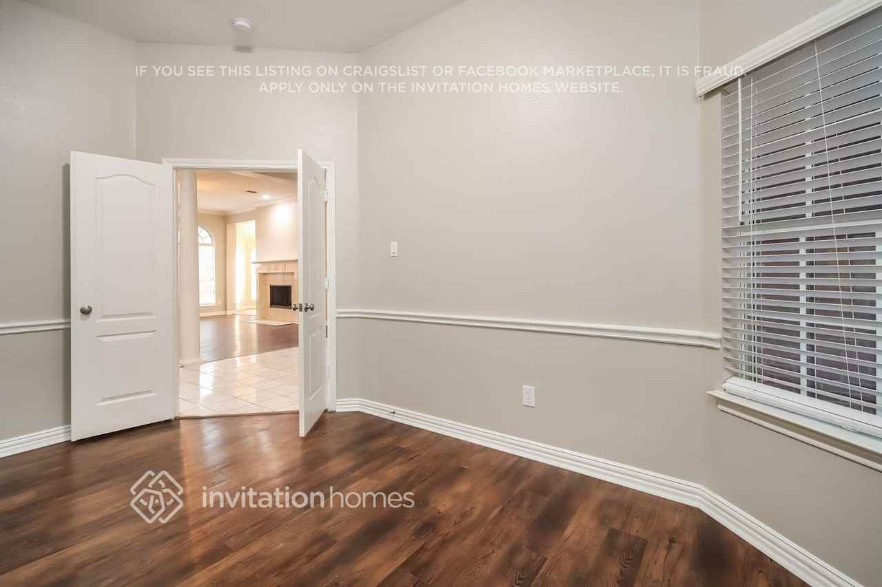 2821 Alcot Ln - Photo 6 of 16