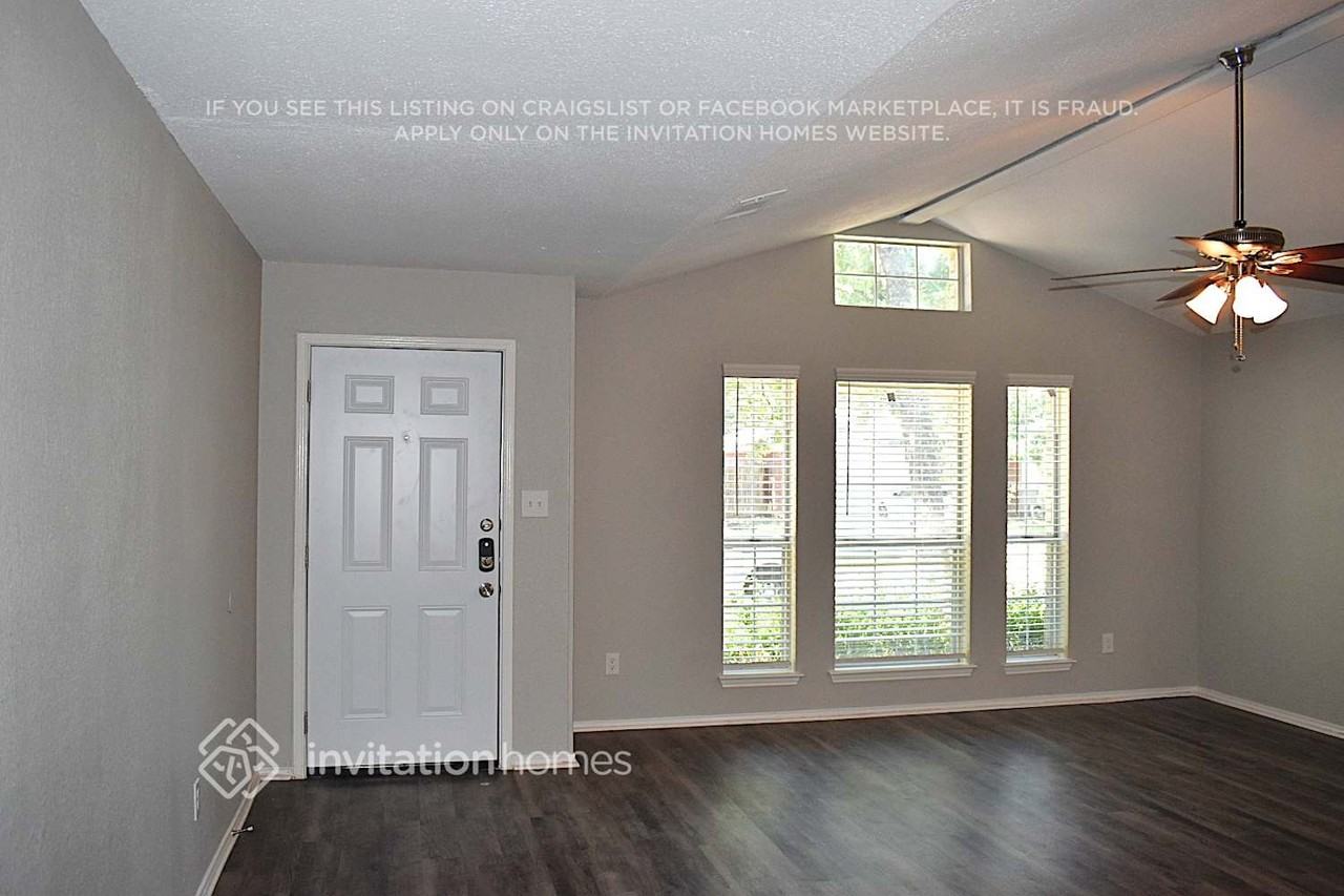 1111 Hidden Creek Dr - Photo 5 of 21