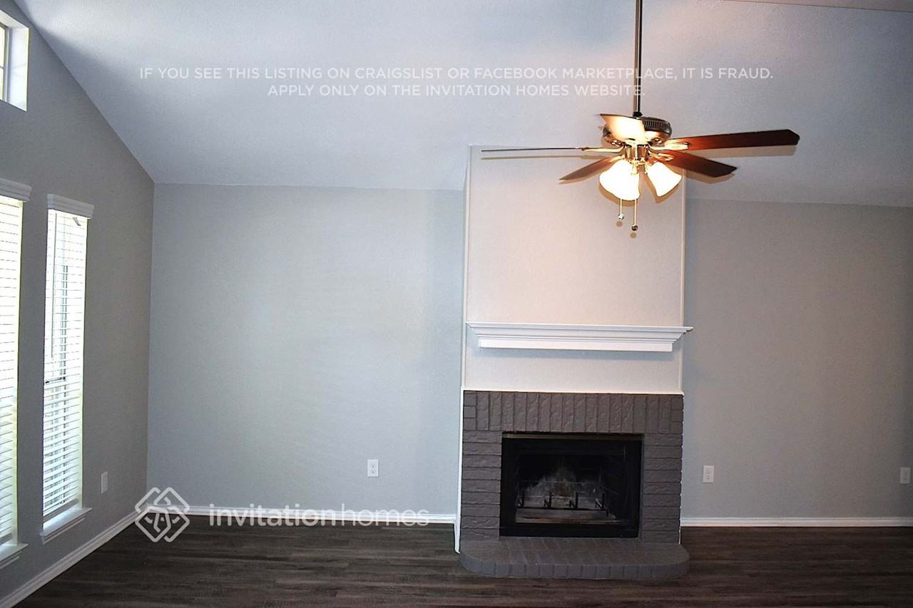 1111 Hidden Creek Dr - Photo 7 of 21