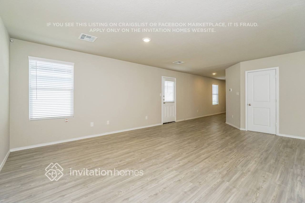 4146 Southton Tarn - Photo 4 of 22