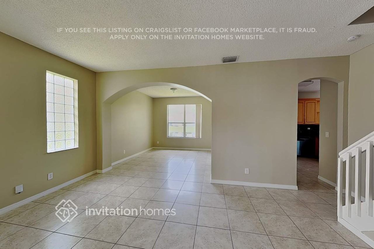 16203 Opal Creek Dr - Photo 4 of 23