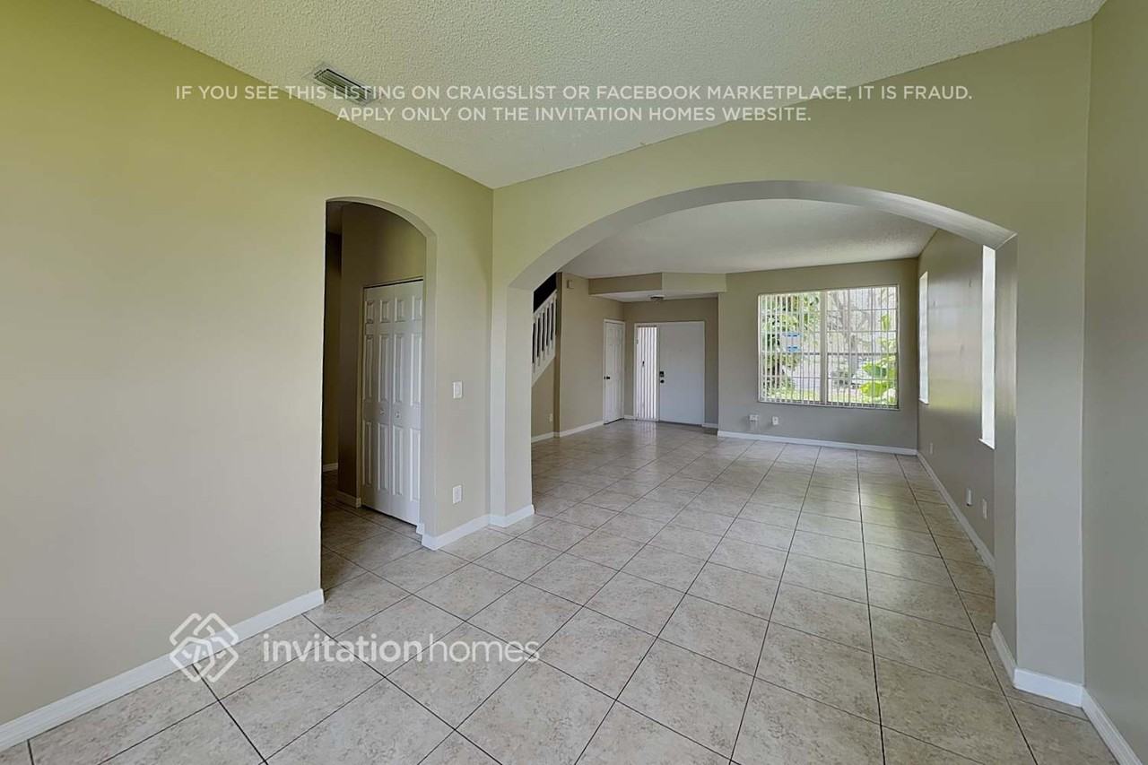 16203 Opal Creek Dr - Photo 5 of 23