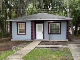 featured image of 1240 W 3rd St