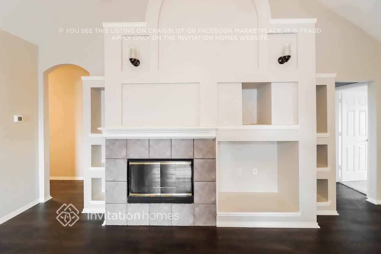 11 Mary Lou Ct - Photo 4 of 16