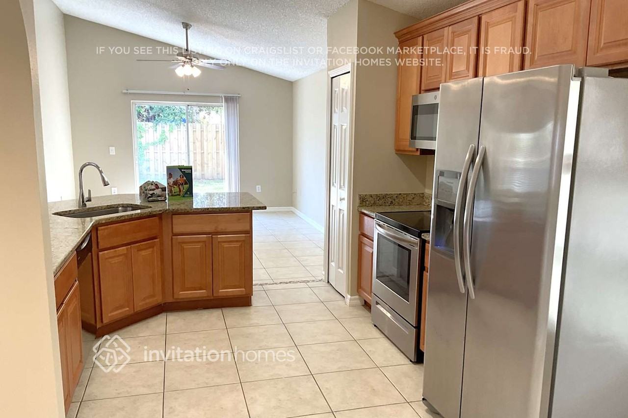 6879 Raccoon Ct - Photo 6 of 16