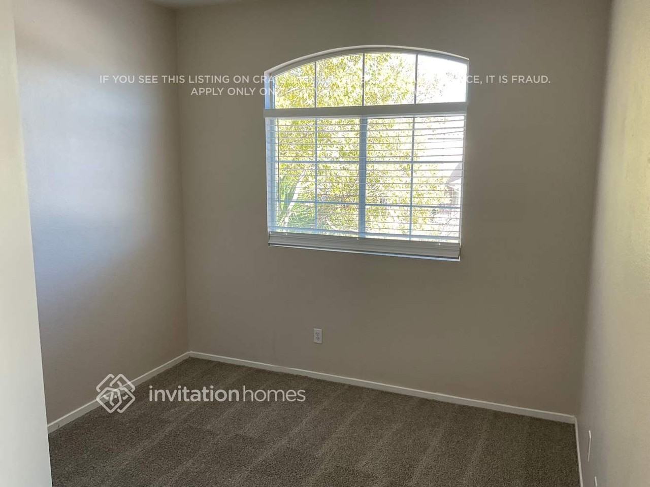 1729 Splinter Rock Way - Photo 6 of 10
