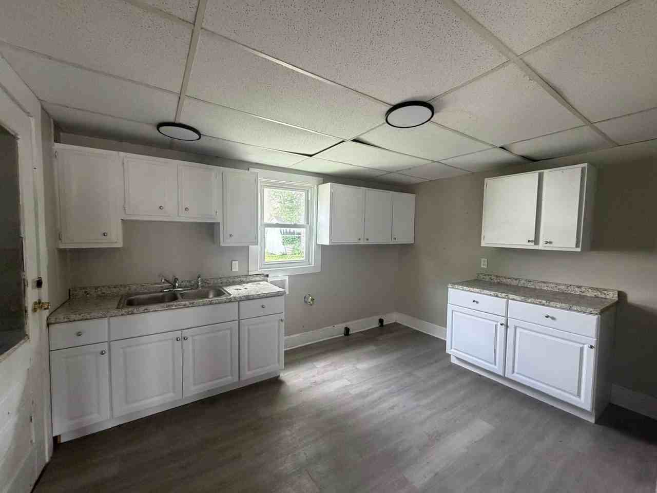 329 W Grant St #1 - Photo 4 of 9