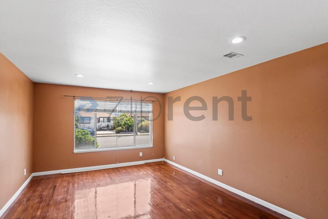 13933 Santiago Rd - Photo 6 of 28