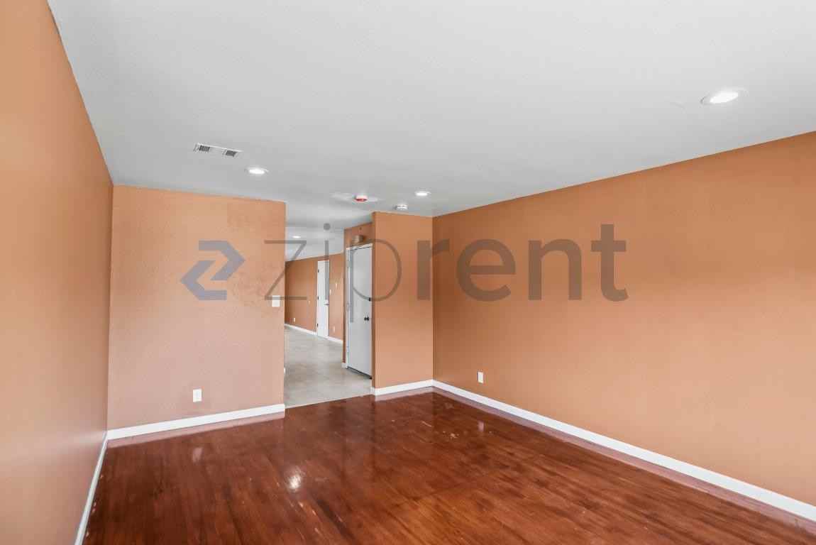 13933 Santiago Rd - Photo 7 of 28