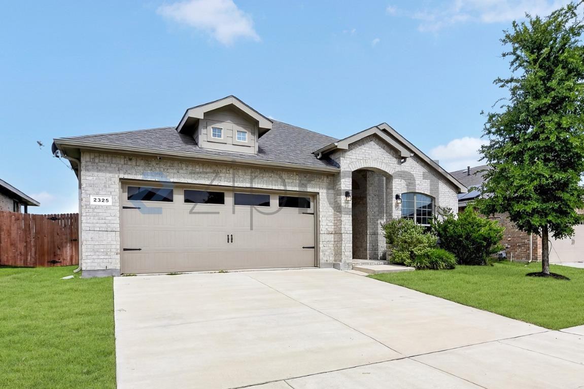 2325 Emerald Springs Dr - Photo 2 of 28