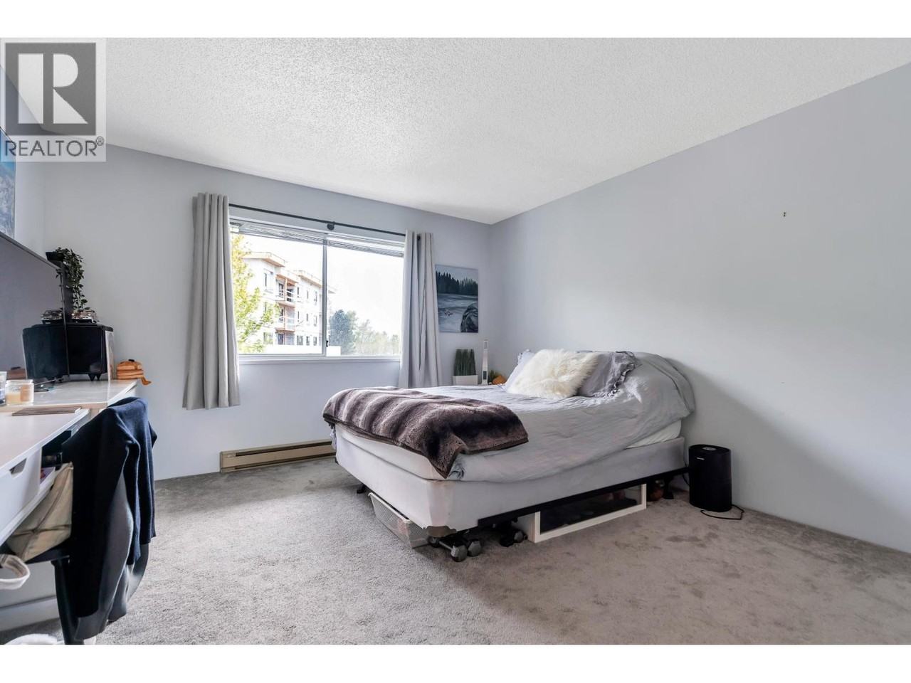 2055 Suffolk Avenue - Photo 16