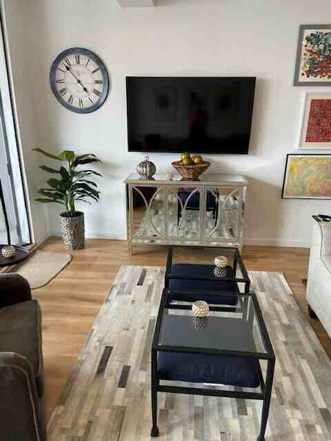 Franklin St #906 - Photo 3 of 24