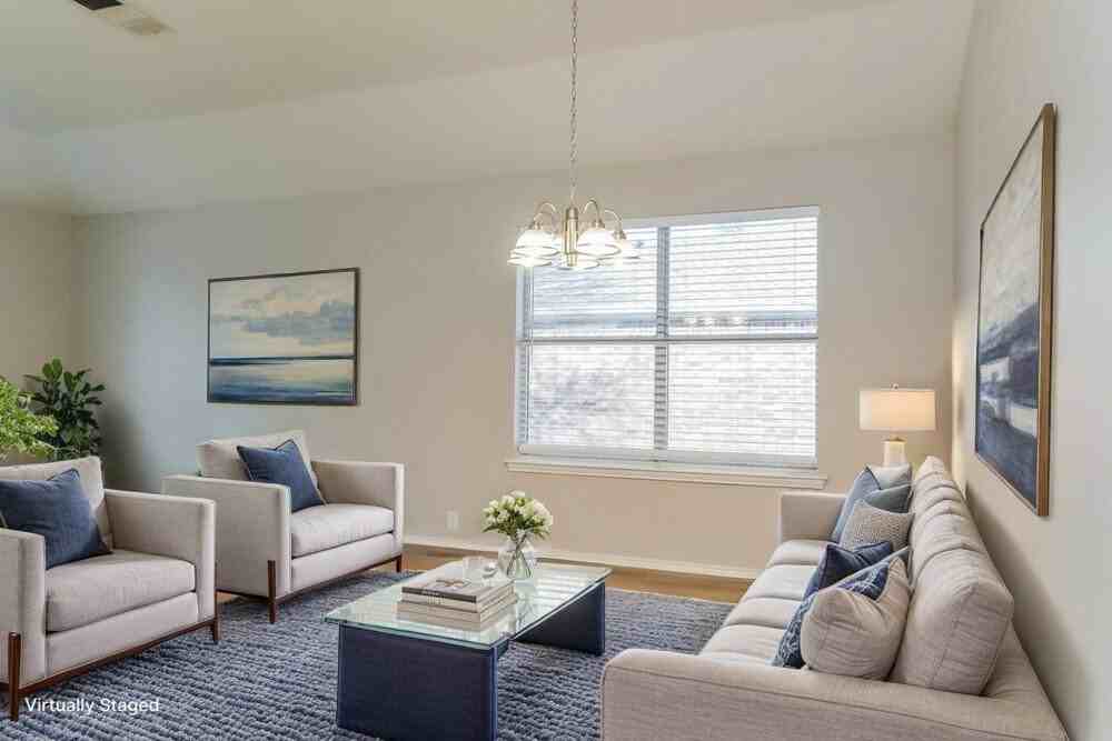 4004 Sonoma Dr - Photo 4 of 19