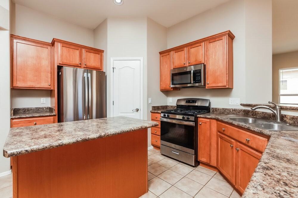 6498 W Castle Pines Way - Photo 6 of 16