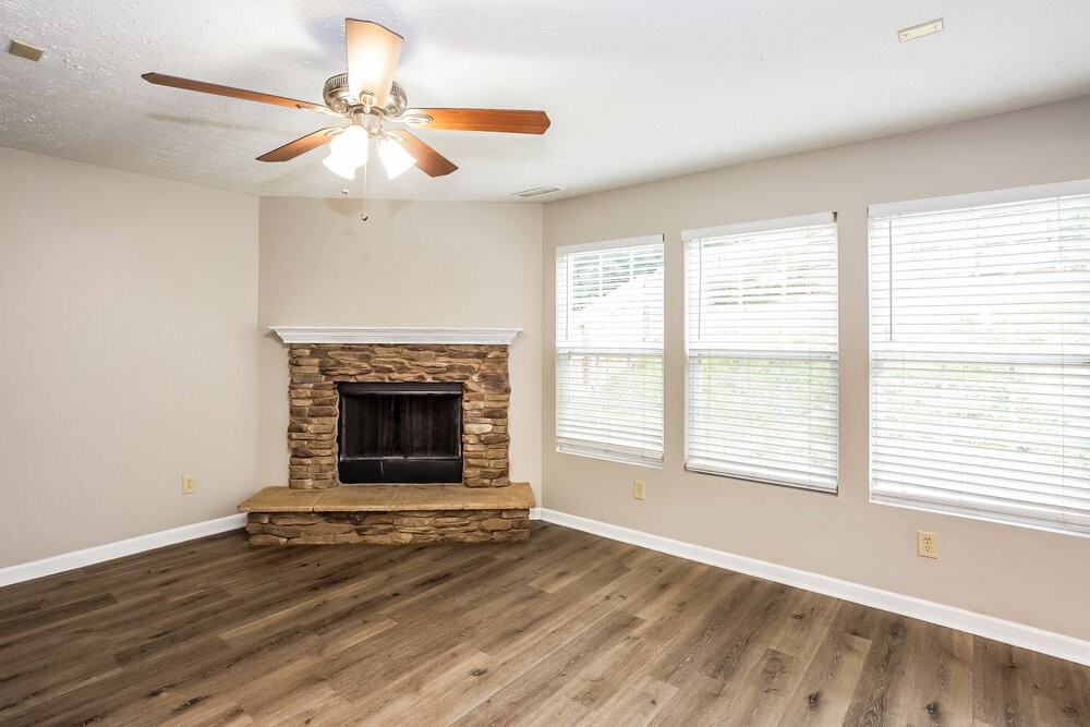 4226 Kellybrook Dr - Photo 5 of 17