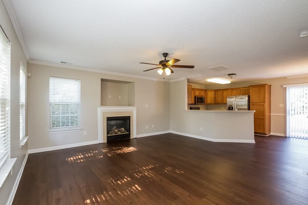 3730 Sipes Ln - Photo 3 of 14