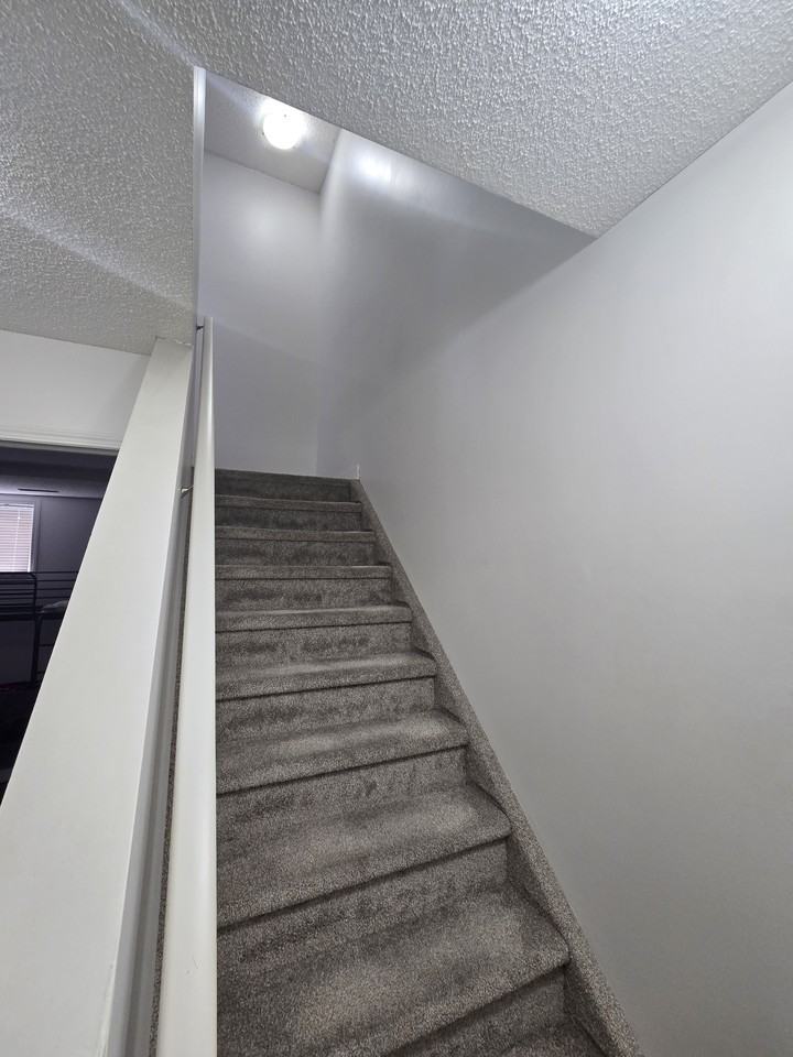 192 Saddlebrook Point NE - Photo 6 of 9