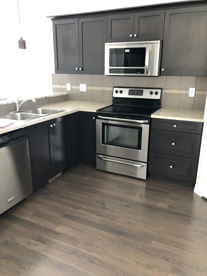 1001 8 Street Northwest - Photo 5 of 12