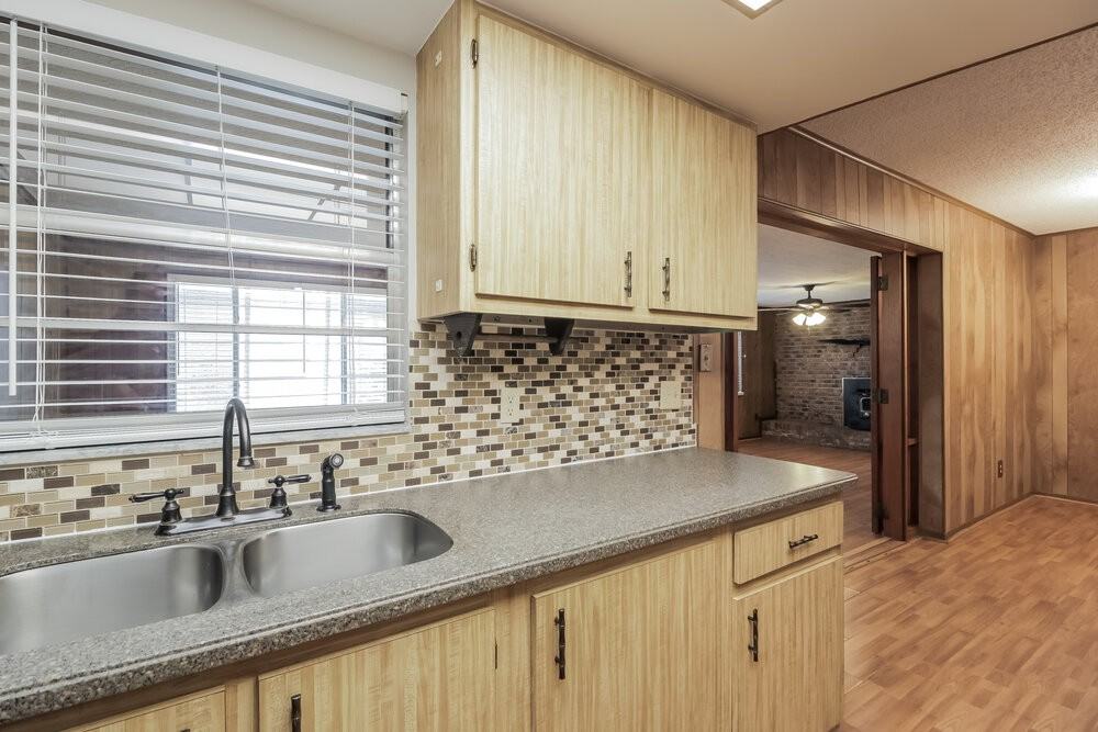 123 Hidalgo Ave - Photo 7 of 16
