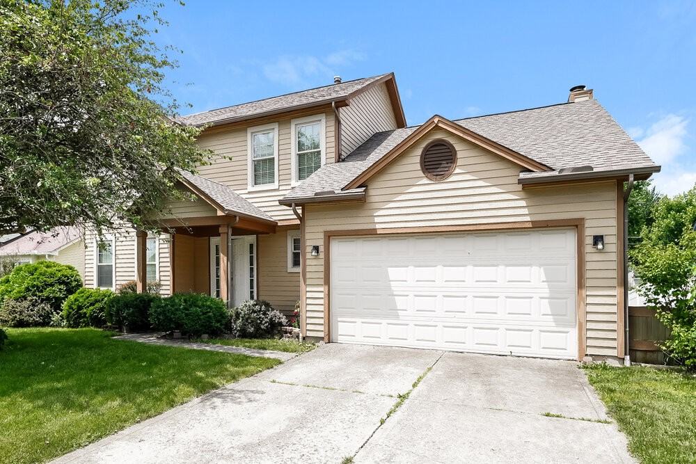 1127 Crestview St - Photo 4 of 17