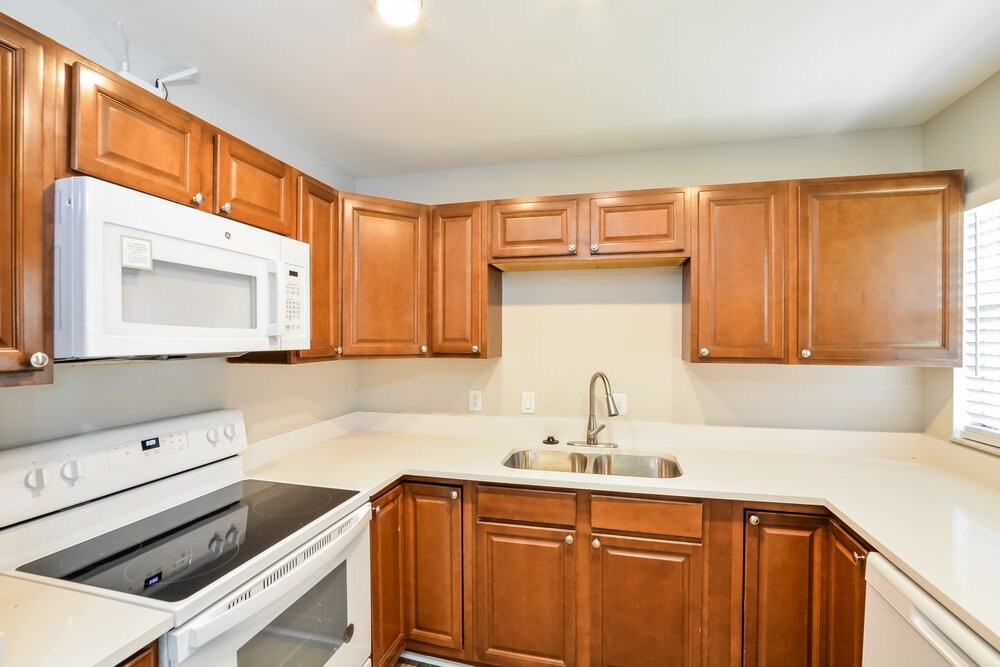 2156 Pimlico St - Photo 6 of 15