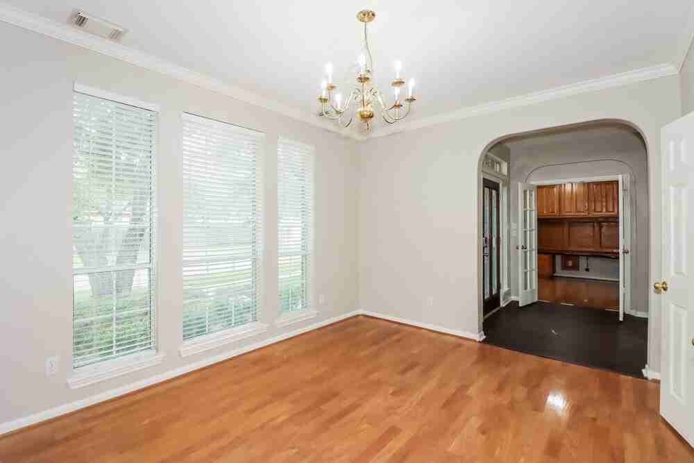 2534 Bridge Hampton Way - Photo 7 of 17