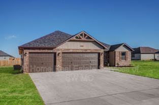 528 Evergreen Ave - Photo 1 of 1