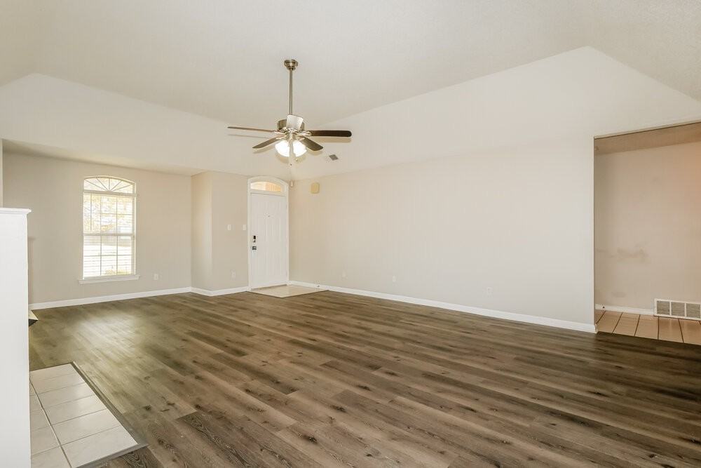 5791 Pecan Trce - Photo 5 of 16