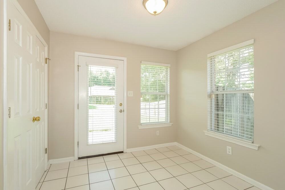 5791 Pecan Trce - Photo 7 of 16