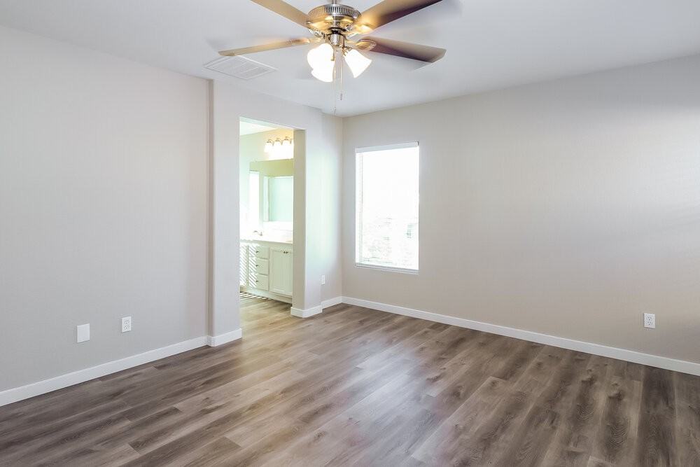 6249 Capehart Falls St - Photo 6 of 14