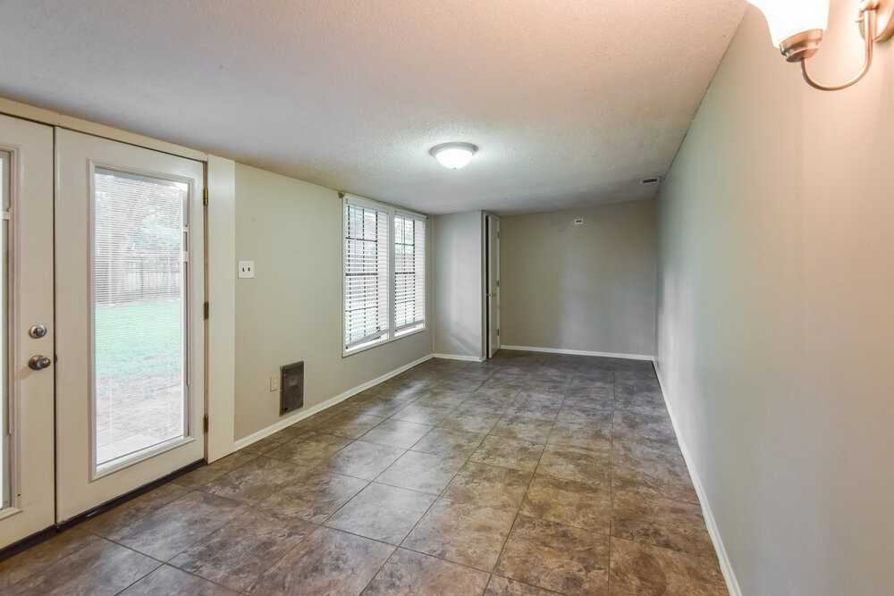 863 Hackberry Dr - Photo 7 of 16