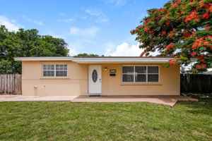 featured image of 1810 De Soto Dr