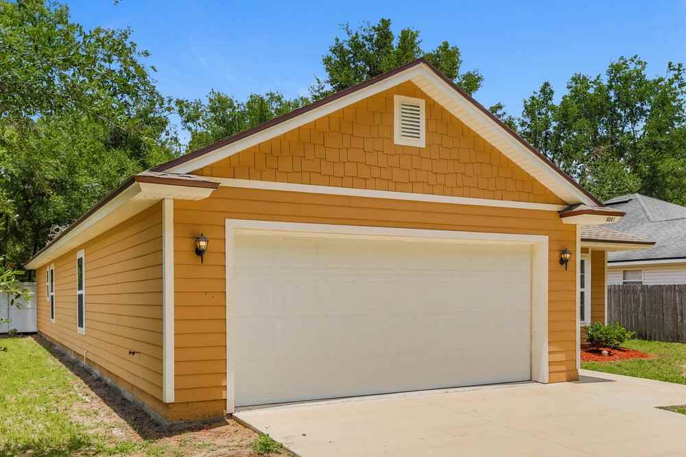 8041 Byrd Landing Ct - Photo 3 of 16