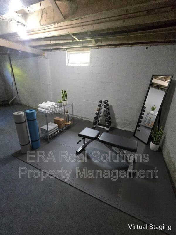 839 S Ogden Ave - Photo 5 of 20