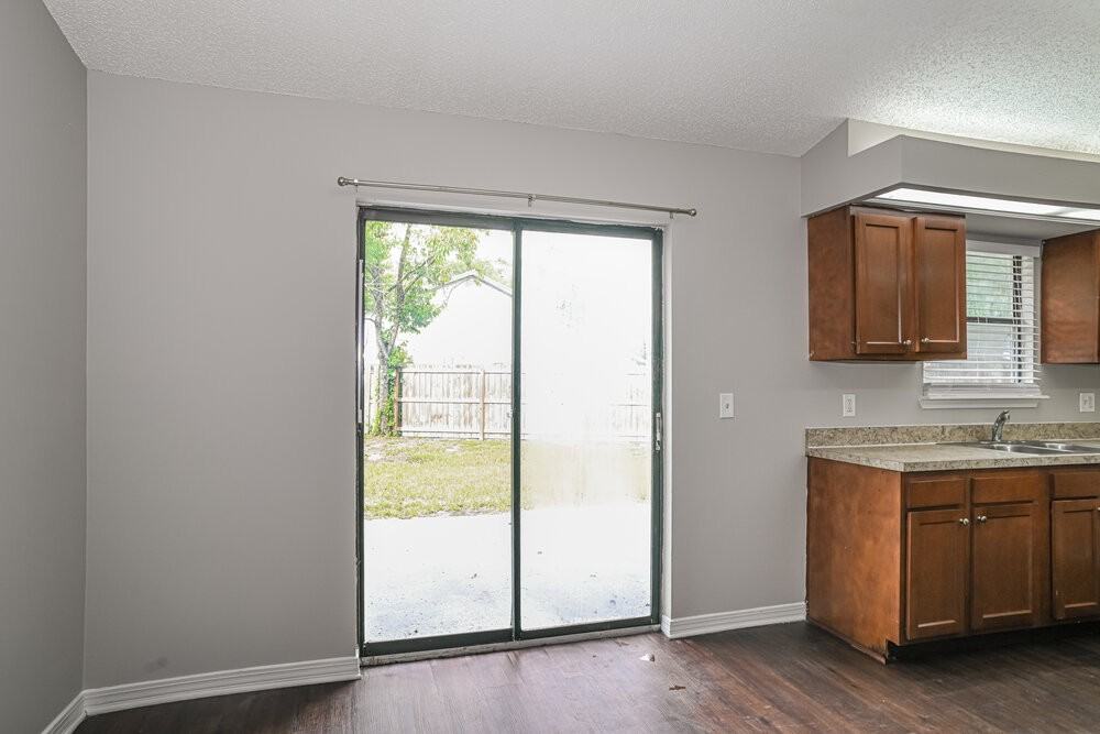 6221 Alfredo Dr W - Photo 6 of 16