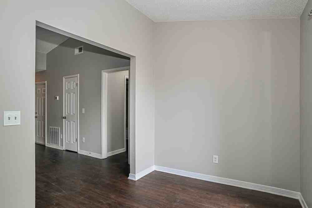 6221 Alfredo Dr W - Photo 7 of 16