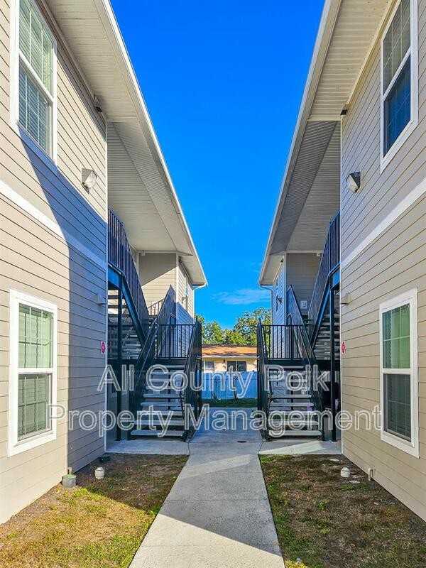 915 Ariana St #48 - Photo 3 of 14