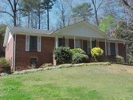 featured image of 1928 Poplar Dr