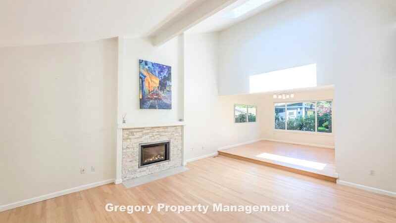 11204 Ne 58th Pl - Photo 4 of 43