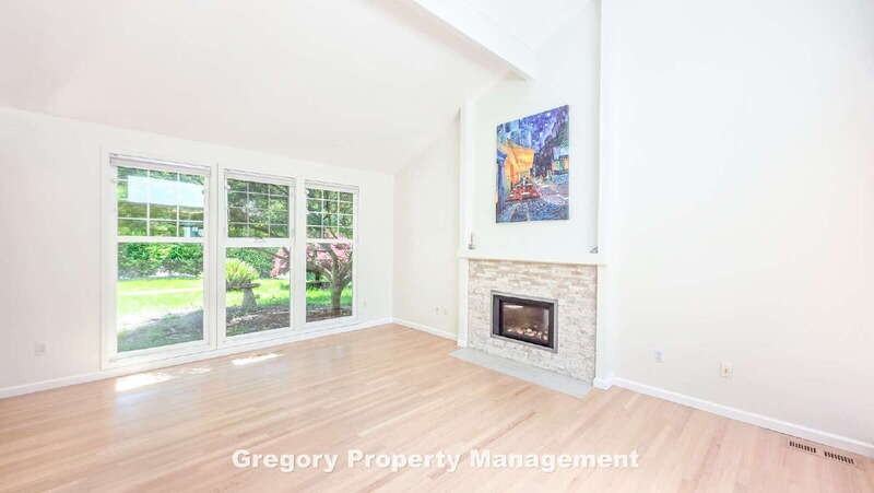 11204 Ne 58th Pl - Photo 5 of 43