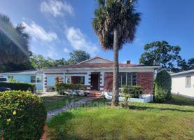 featured image of 2444 14th Ave S