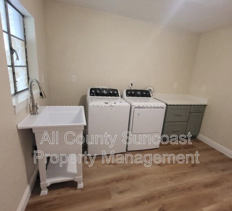 2444 14th Ave S - Photo 7 of 11