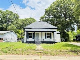 featured image of 611 S Mountain St #A