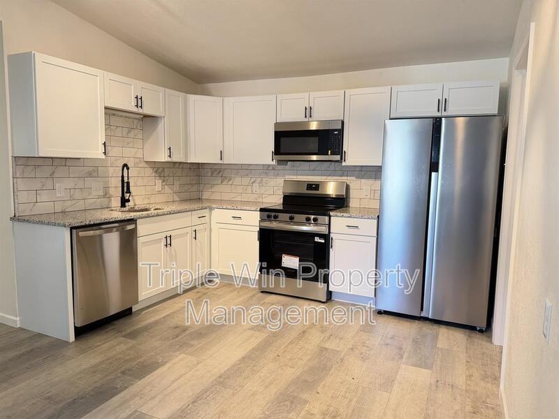 8301 Pepperidge Dr - Photo 7 of 21