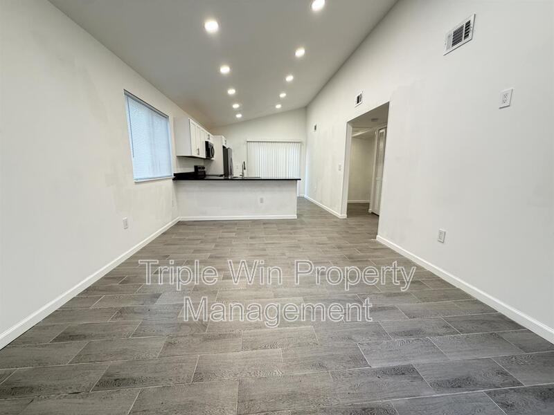 1332 Langholm Dr - Photo 3 of 24