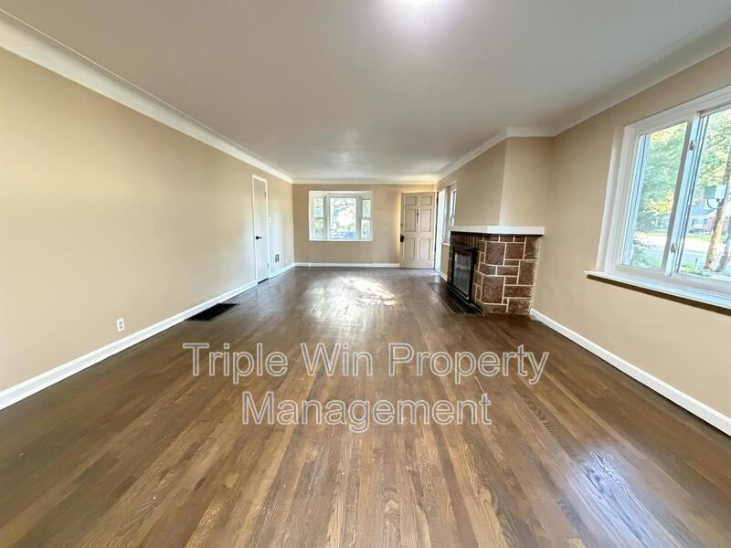 1911 Redman Rd - Photo 4 of 25