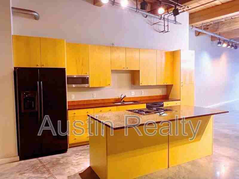 901 Washington Ave #301 - Photo 2 of 12