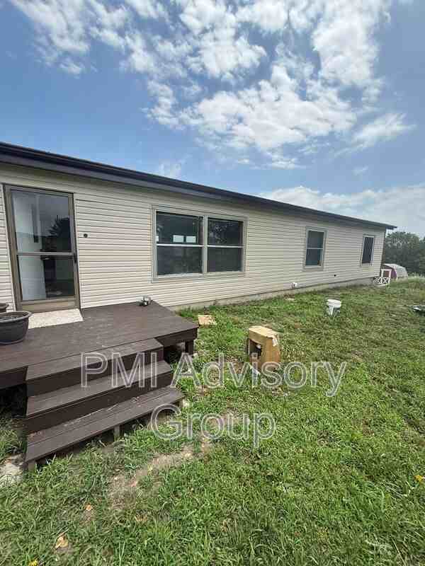 8240 Se Green Rd - Photo 2 of 13